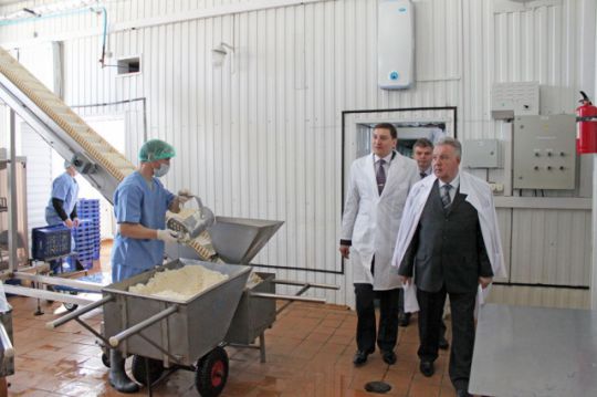 Виктор Ишаев на Переяславском молочном заводе